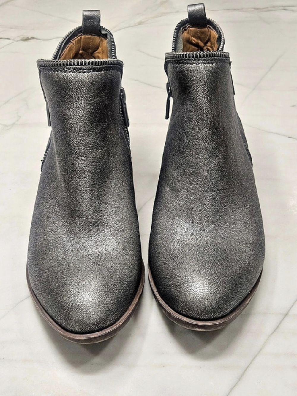 Lucky Brand Bartalino Metallic Pewter Ankle Booties Zipper Detail Size 8M / 38